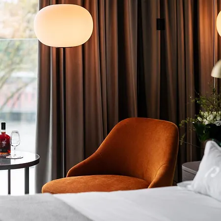 Hotel Altis